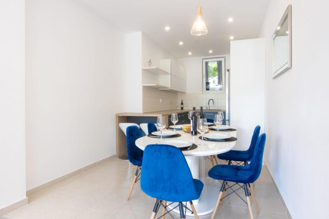 Apartment Cvita Free Beach Parking Makarska Eksteriør billede