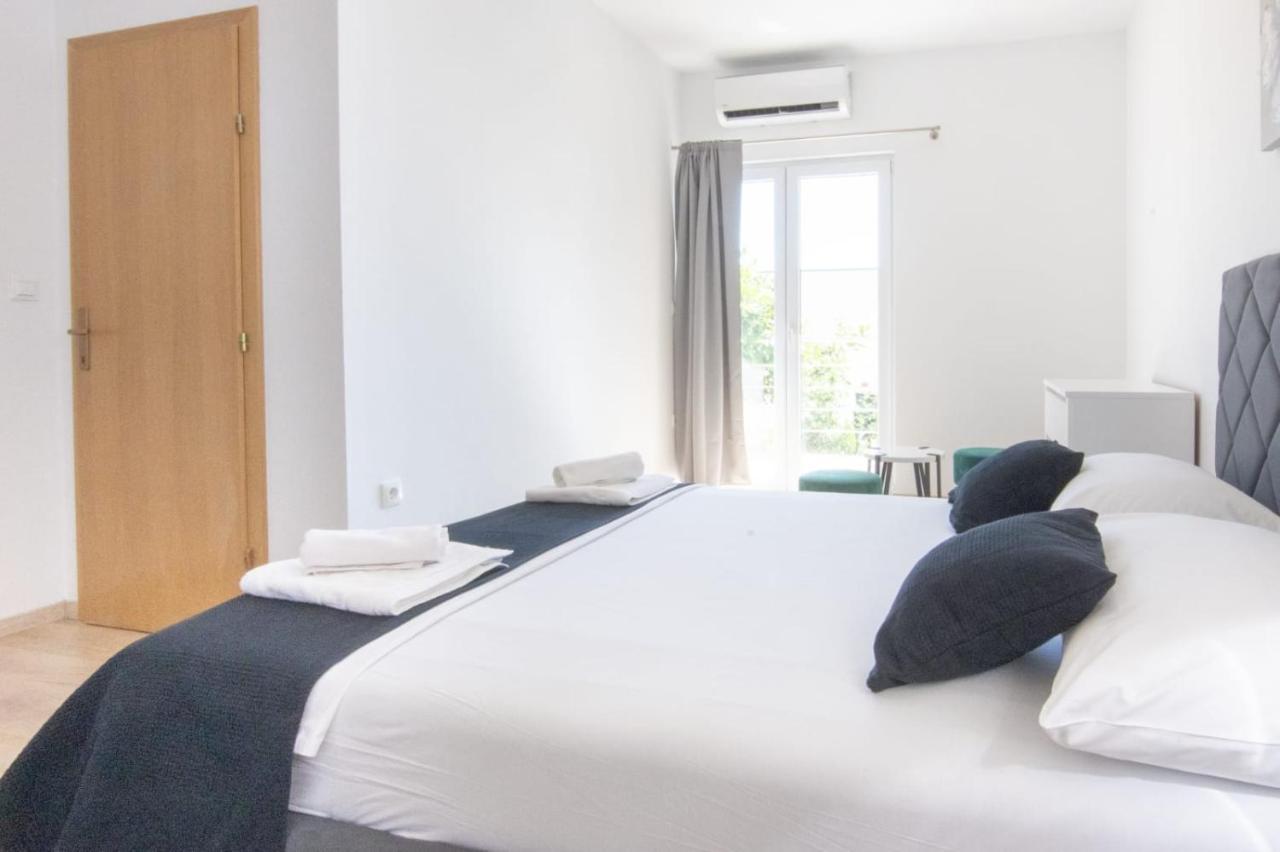 Apartment Cvita Free Beach Parking Makarska Eksteriør billede